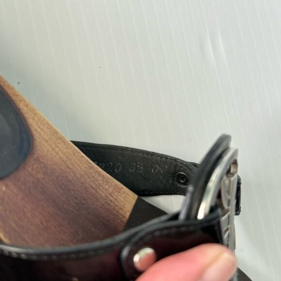 Paul Green wood  sandals thong style with metal emblem size 3 1/2 UK 6 US - Picture 5 of 14